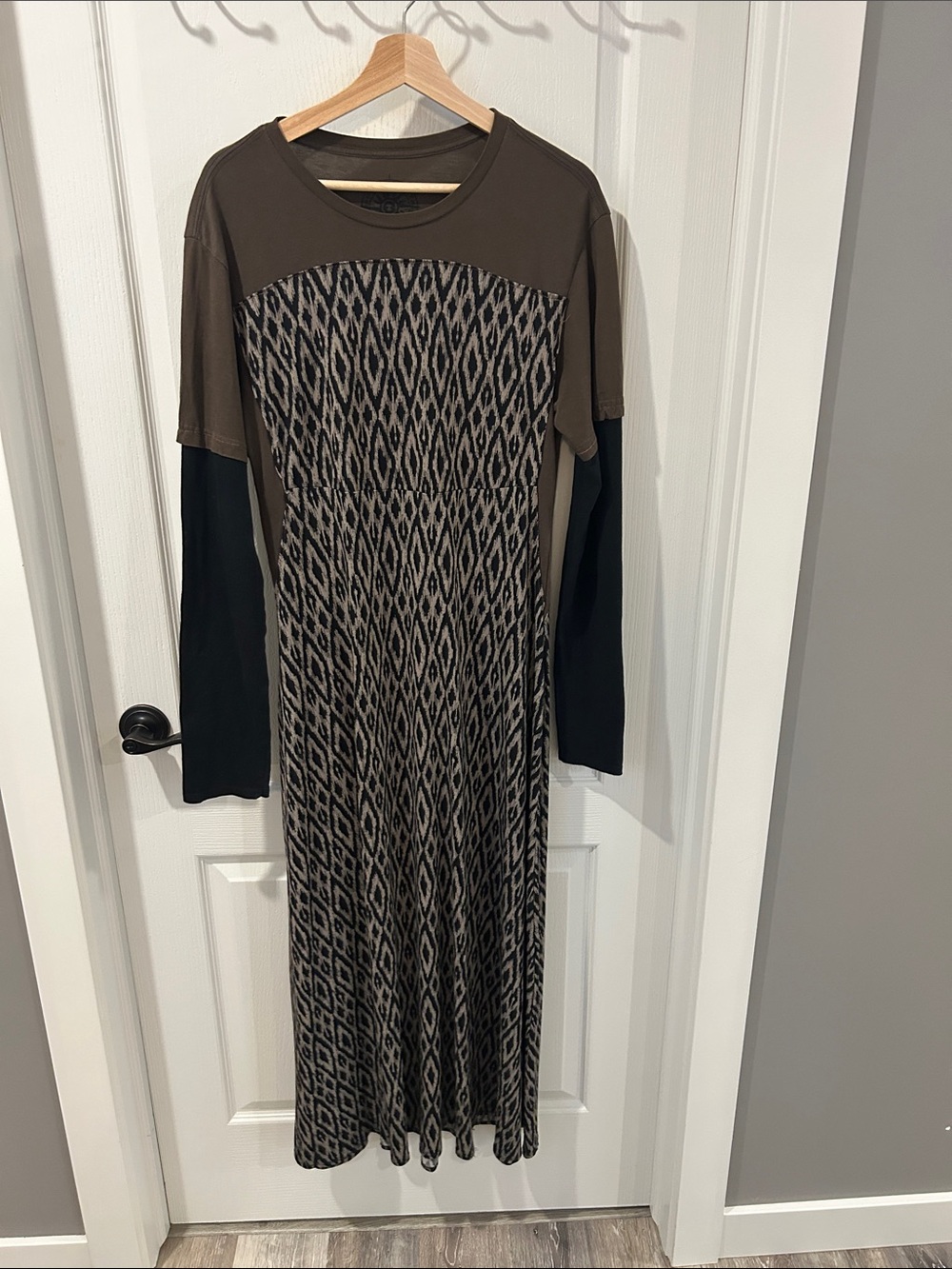 Unique Brown & Black Long Sleeve Patterned Maxi Dress